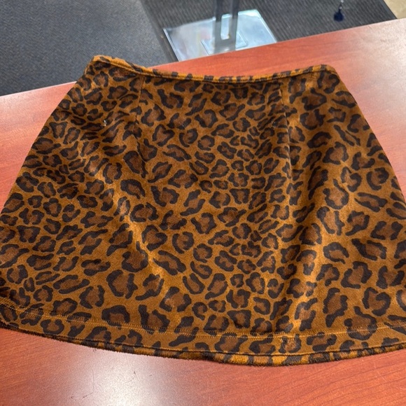 Vintage Newport News cheetah print skirt size 8 // 062110 - Picture 1 of 2